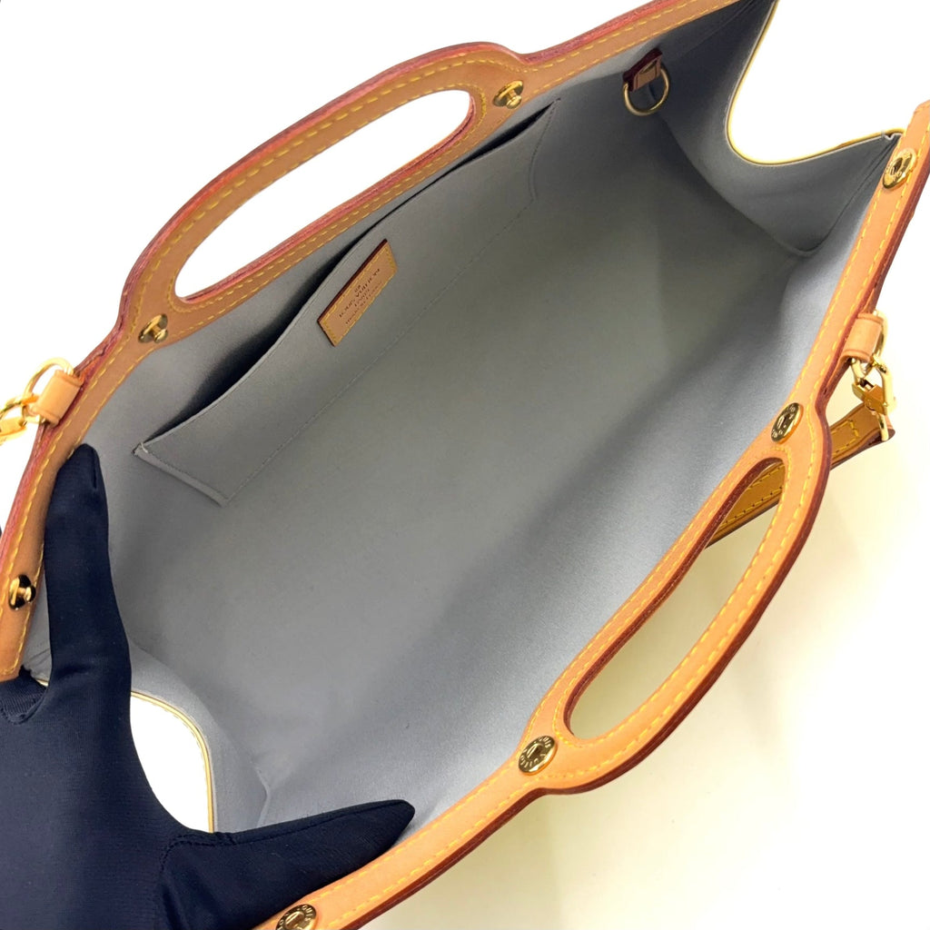 Louis Vuitton Roxbury Drive Monogram Vernis Patent Leather Previously Owned Authentic