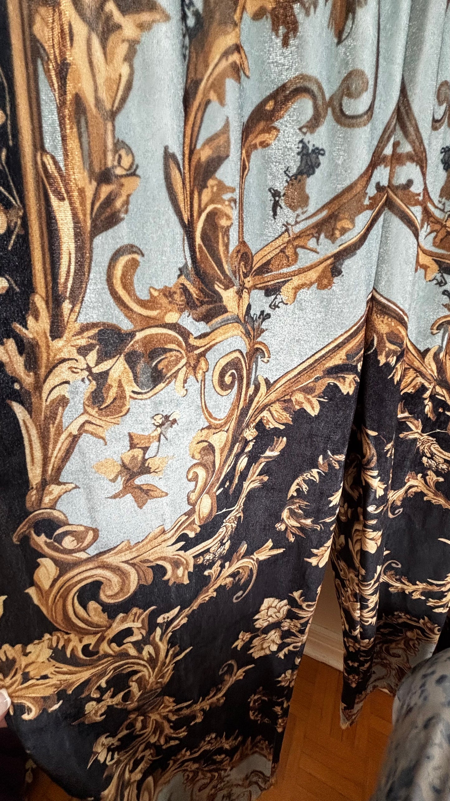 Luxury Baroque Velvet Two-Piece Set – Stretch Velvet V-Neck Top & Pocketed Wide-Leg Pants