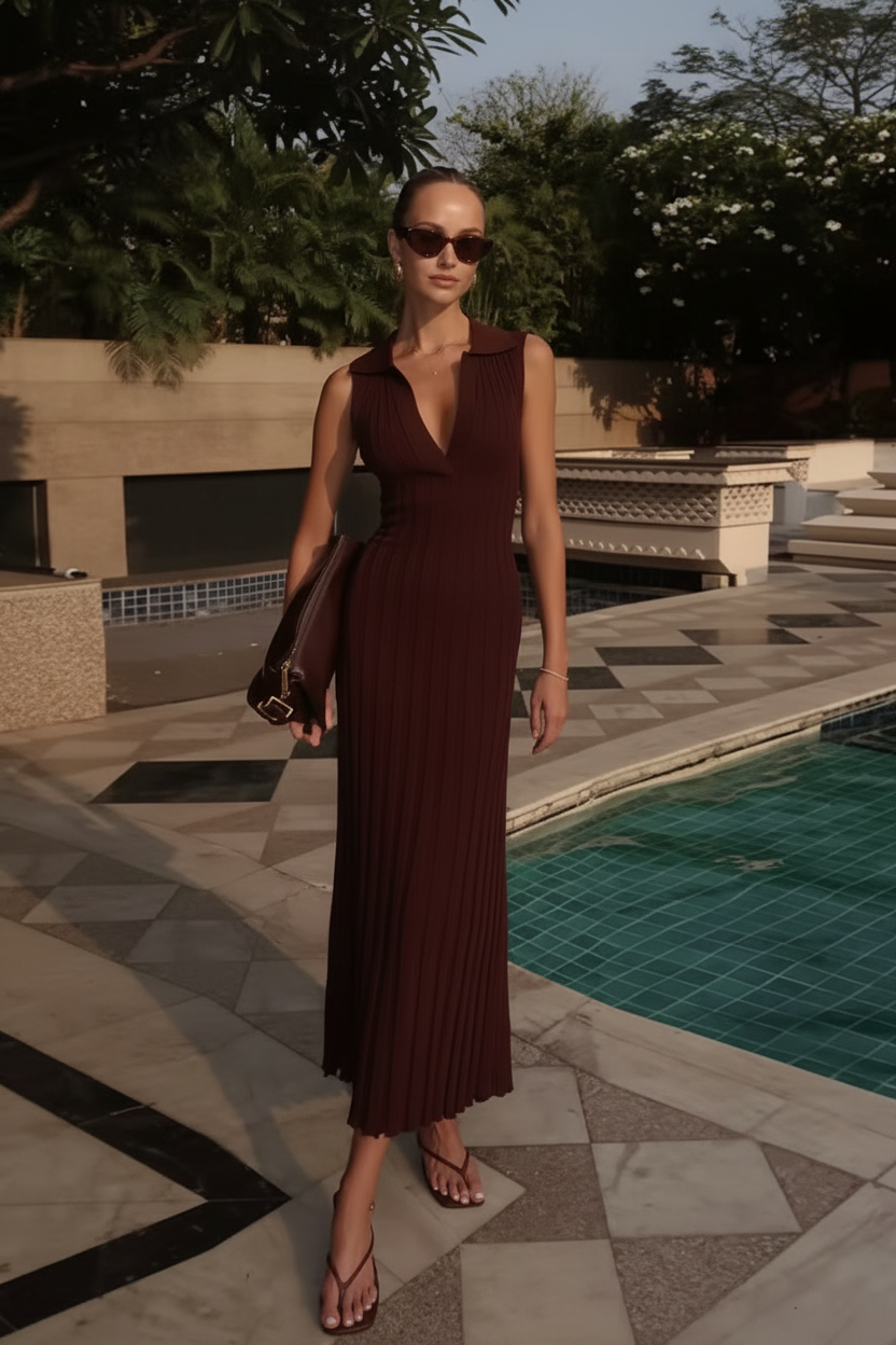 Sleeveless V-Neck Pleated Knit Maxi Dress Burgundy Slim Fit