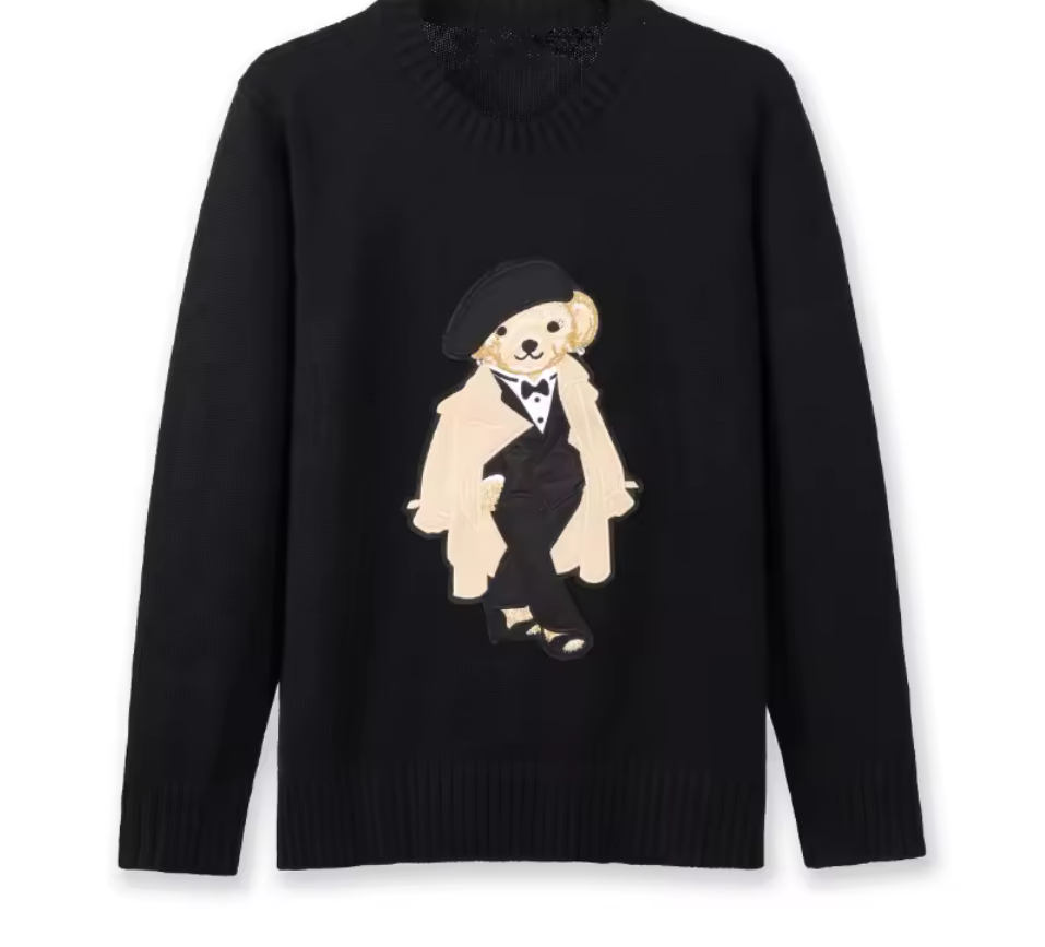 Luxury Bear Motif Knit
Sweater for Women - Black
Long-Sleeve Pullover, Winter Statement Knitwear