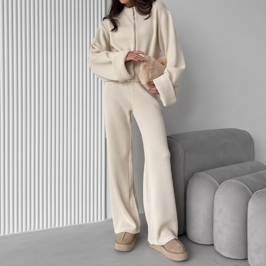 Soft Knit Two-Piece Lounge Set for Women – Cozy Winter Relaxed Fit – Premium Comfort Wear