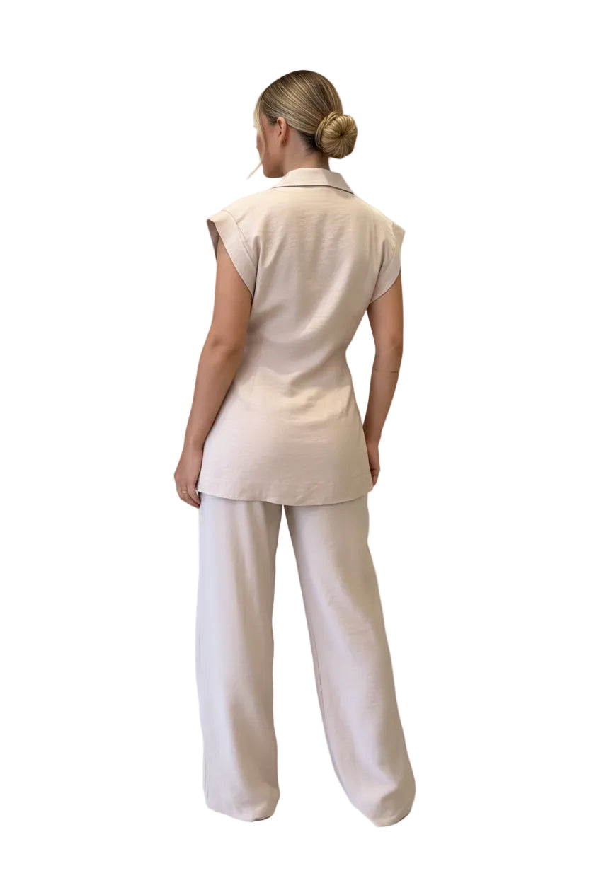 Women's Tie-Waist
Sleeveless Blouse & Wide-Leg Pants Set - Modern Chic Two-Piece Outfit