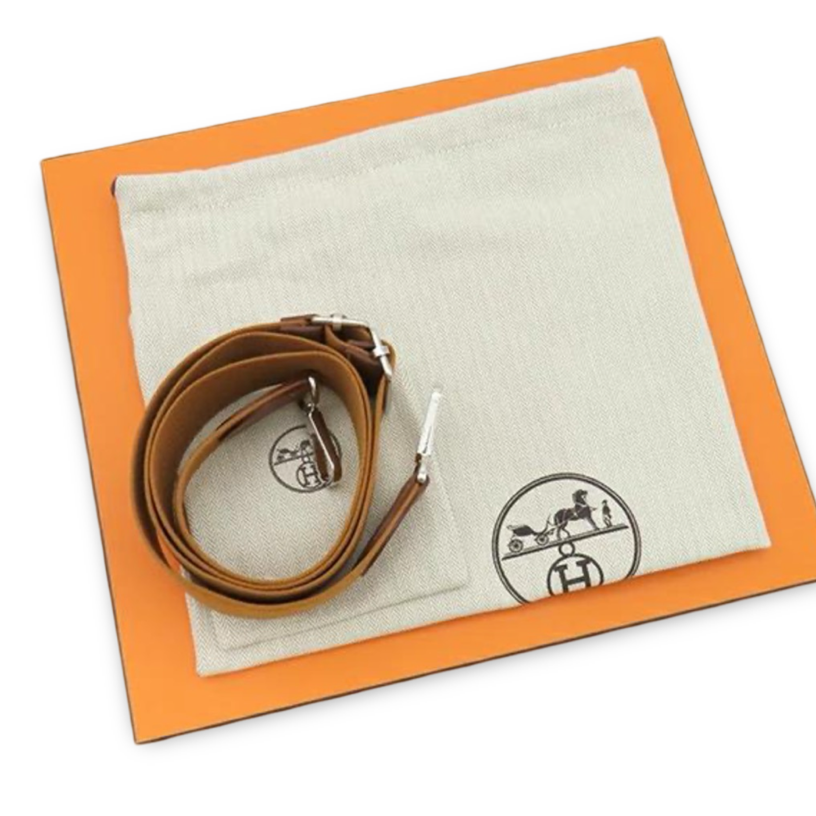 Hermès Evelyne III PM Taurillon Clemence Gold Leather – Pre-Owned- Excellent Condition | L’LUXE Authentics