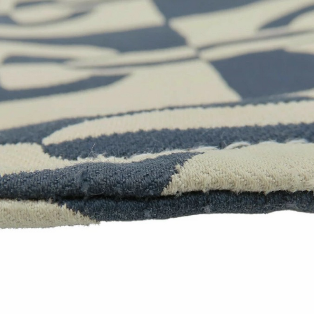 Hermès Trousse Flat GM Chaine d’Ancre Canvas Navy Ivory Pouch – Previously Owned Authentic